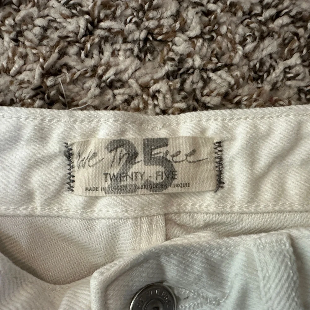 FREE PEOPLE We The Free White Women’s Shorts - Size 25